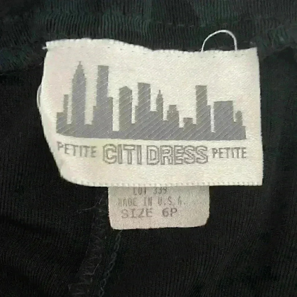 Black Floral Classy Dress - Picture 7 of 7